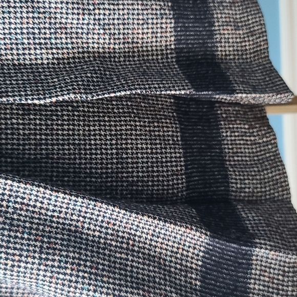 RENE Derhy tweed wool floral embroidery skirt , S - Picture 6 of 13